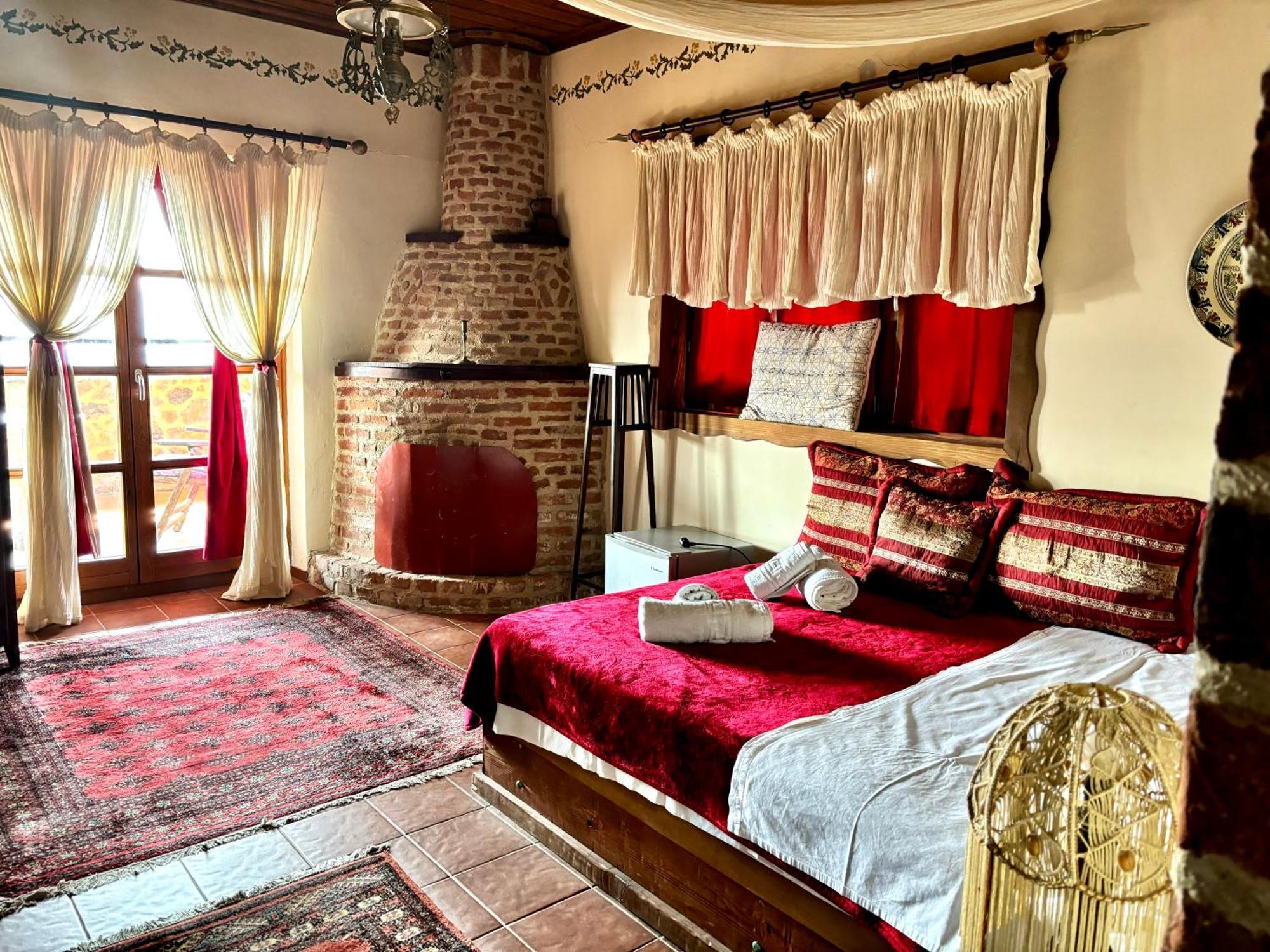 Iaspis Guesthouse Sidhirokhórion Екстериор снимка