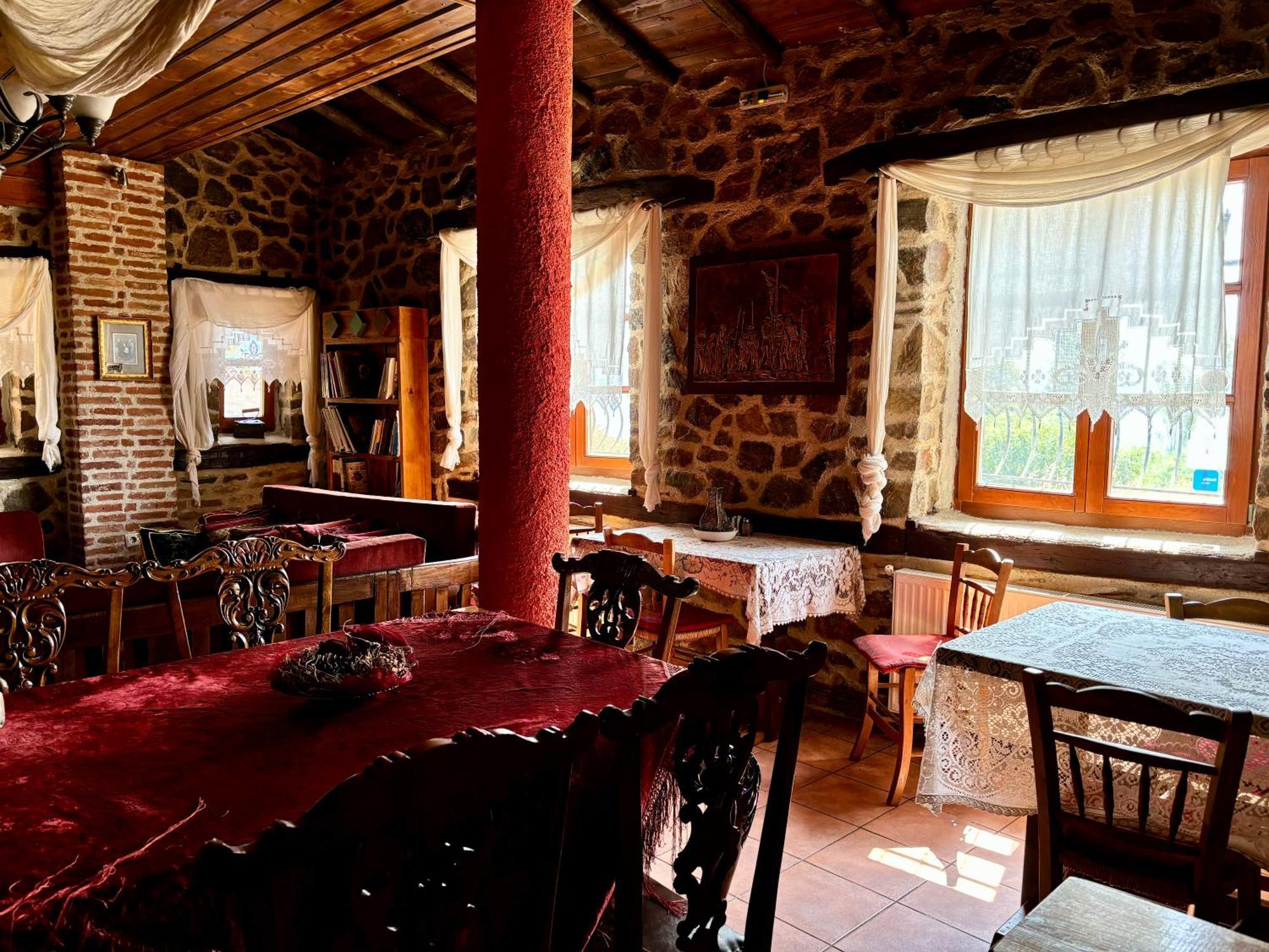 Iaspis Guesthouse Sidhirokhórion Екстериор снимка