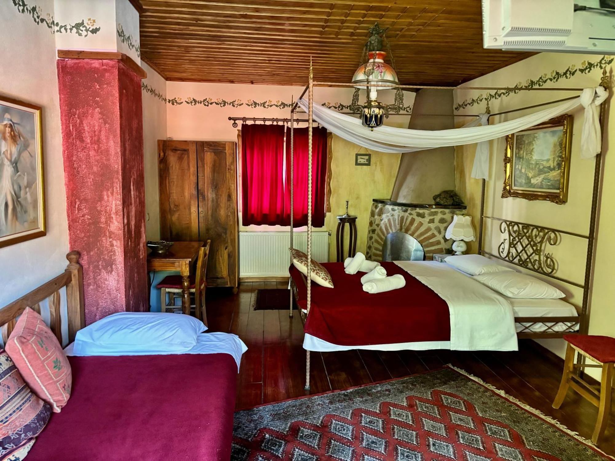Iaspis Guesthouse Sidhirokhórion Екстериор снимка
