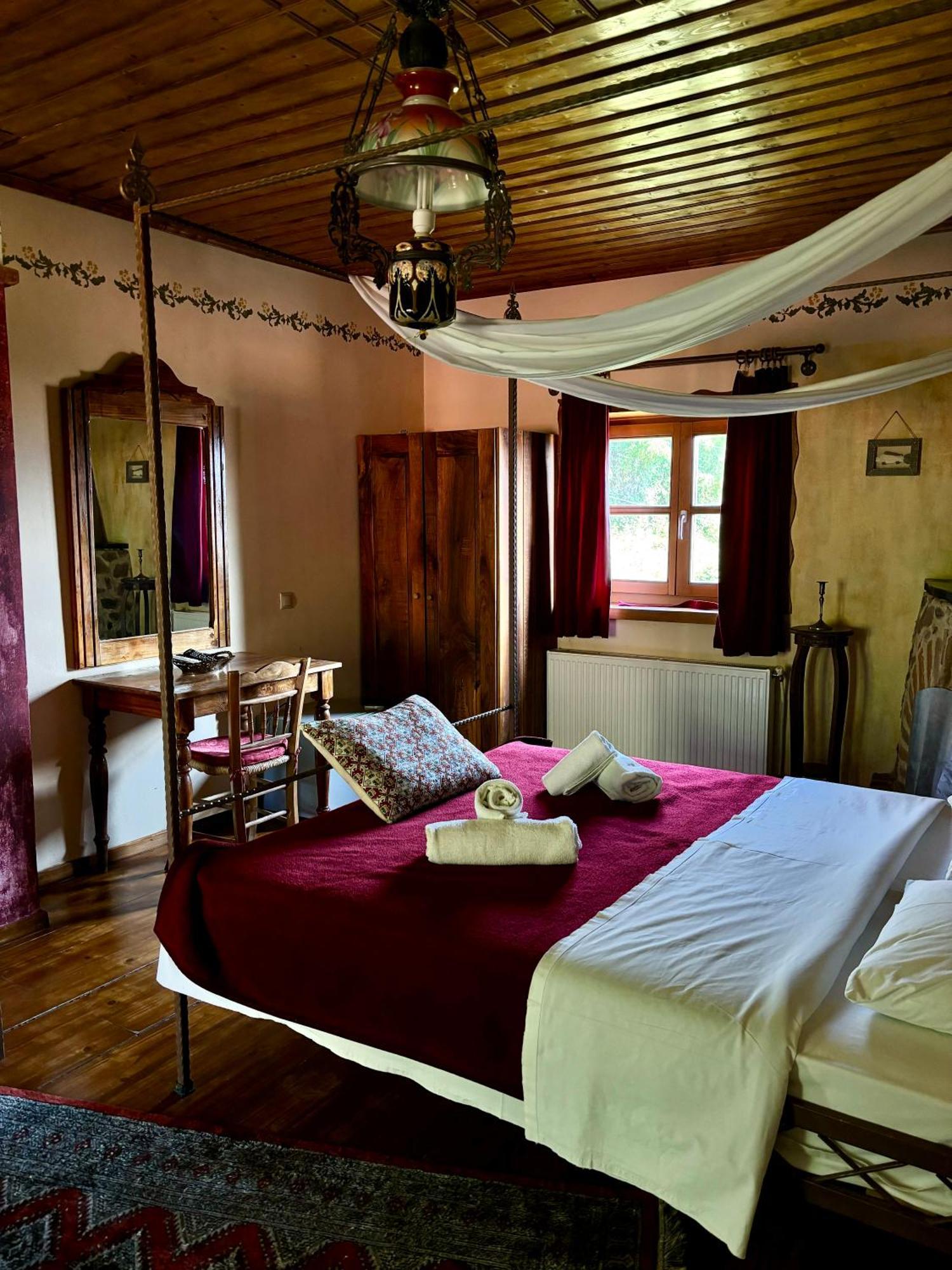Iaspis Guesthouse Sidhirokhórion Екстериор снимка