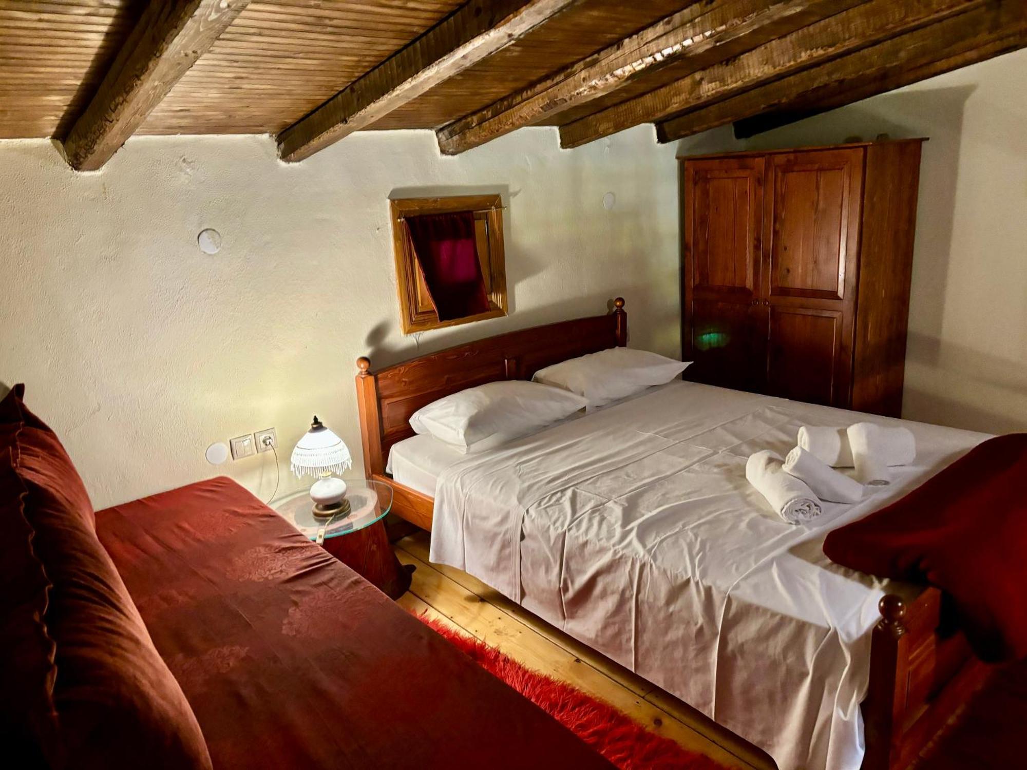 Iaspis Guesthouse Sidhirokhórion Екстериор снимка