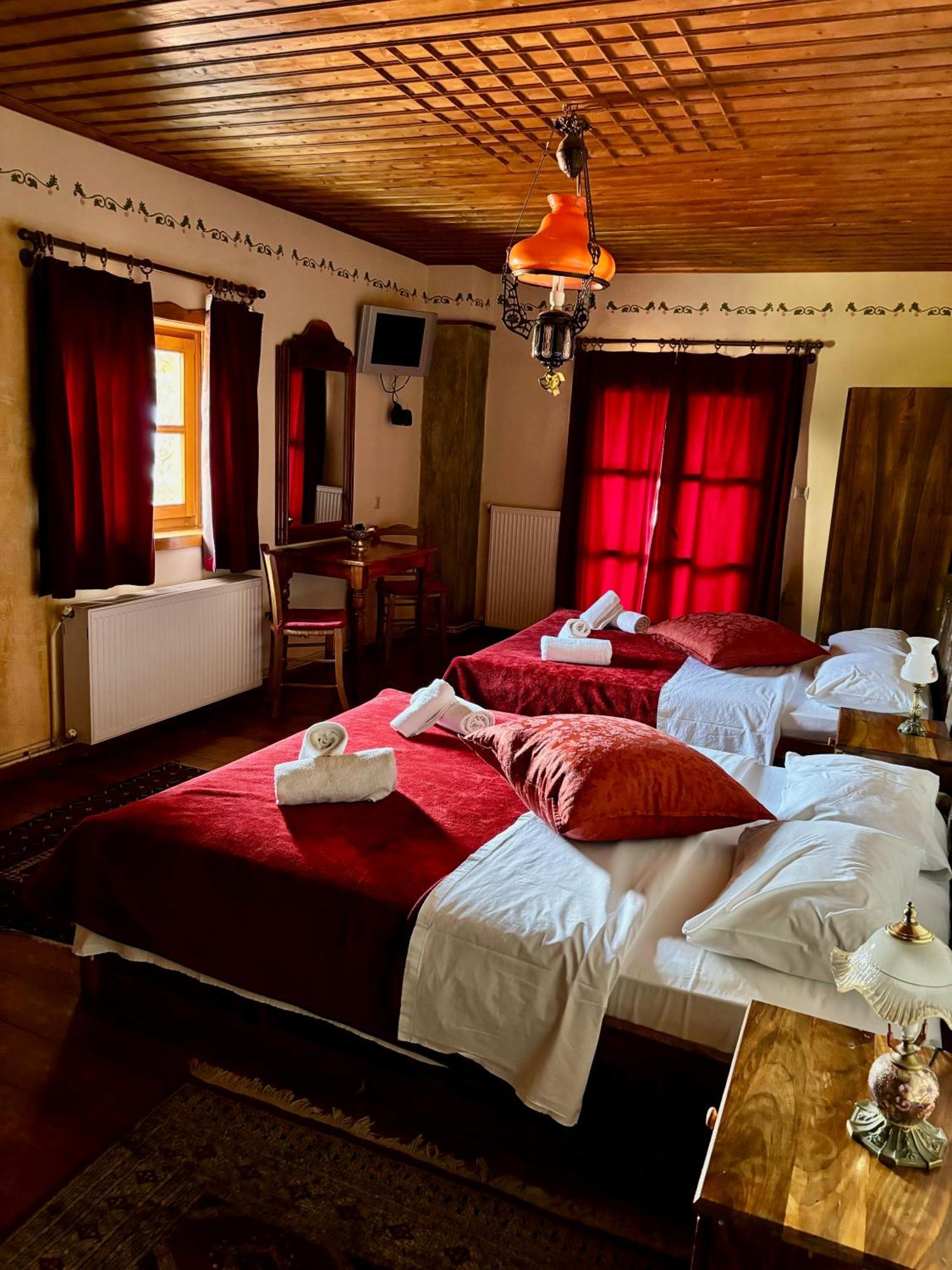 Iaspis Guesthouse Sidhirokhórion Екстериор снимка