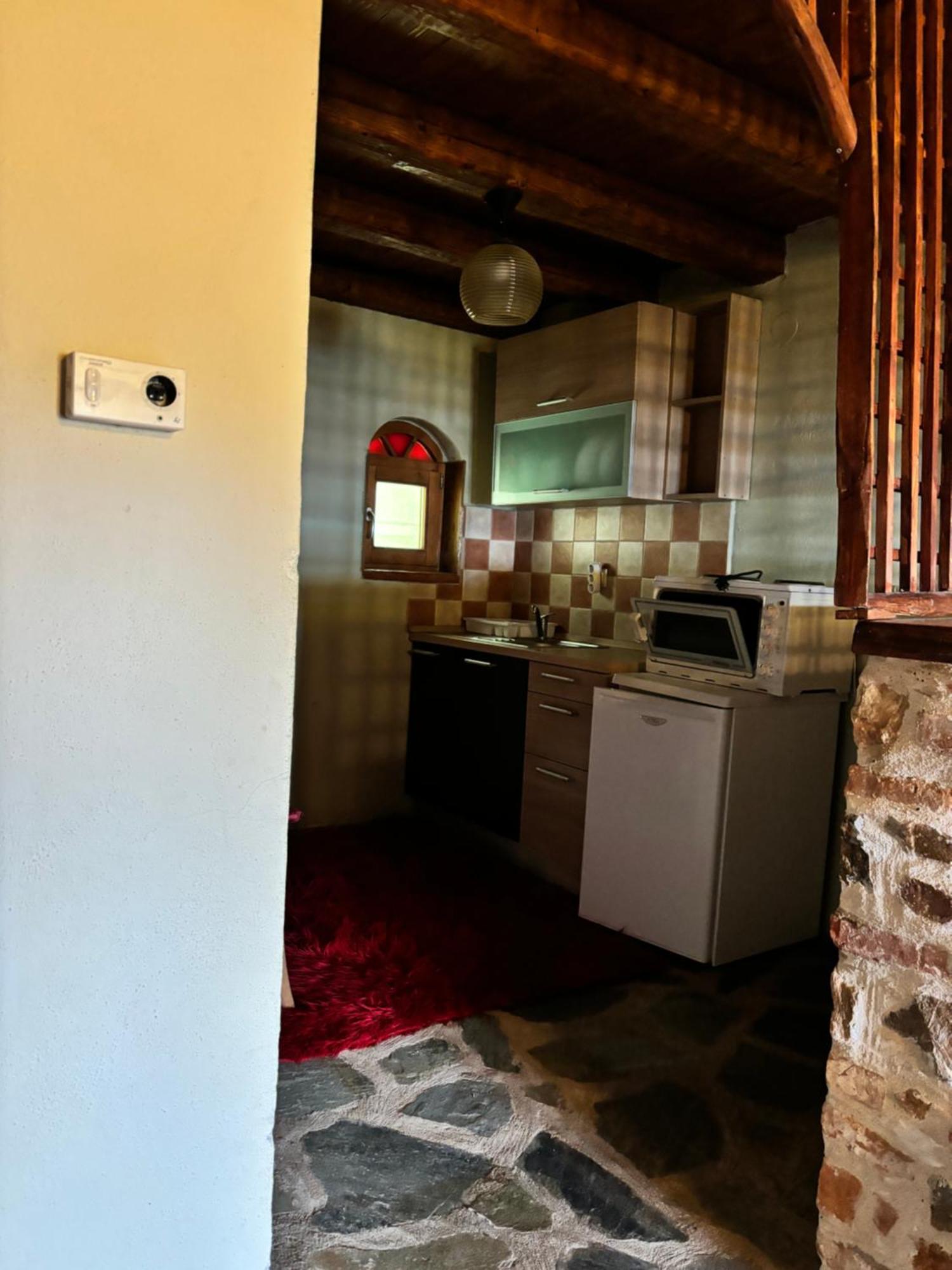 Iaspis Guesthouse Sidhirokhórion Екстериор снимка