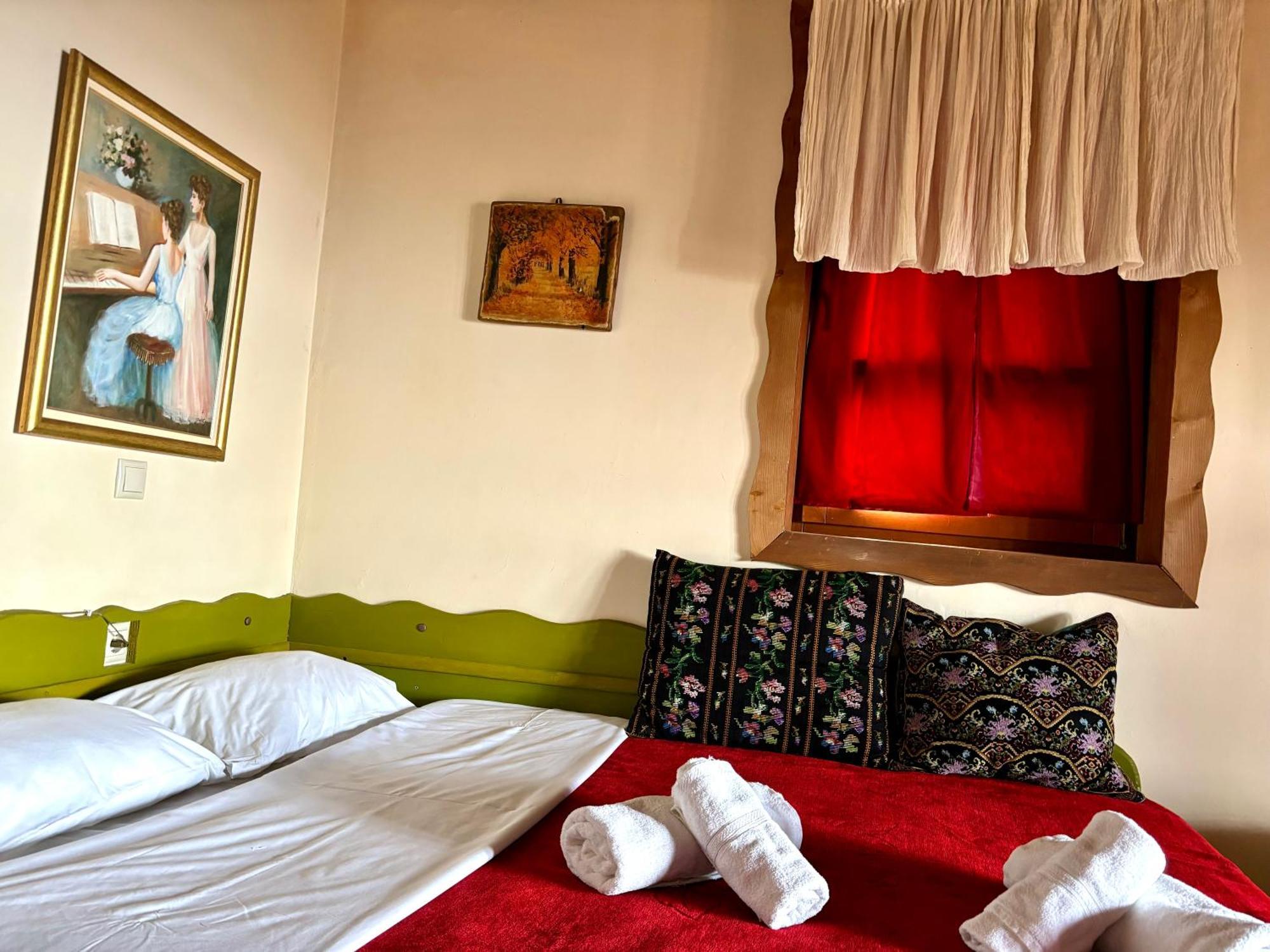 Iaspis Guesthouse Sidhirokhórion Екстериор снимка