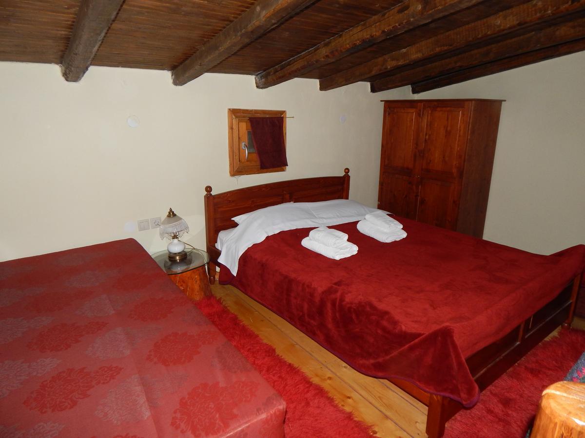 Iaspis Guesthouse Sidhirokhórion Екстериор снимка