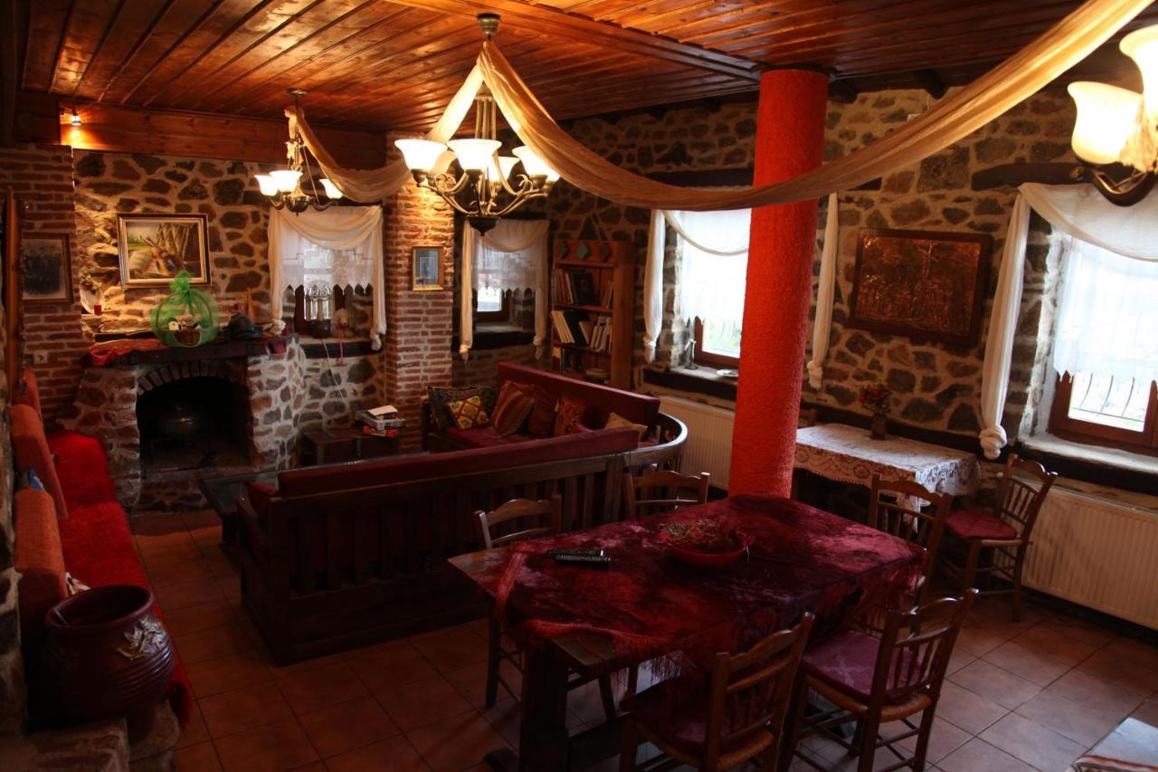 Iaspis Guesthouse Sidhirokhórion Екстериор снимка